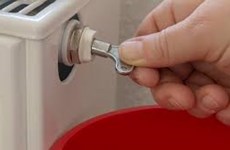 Afbeelding 1 van Ontluchten en bijvullen verwarming